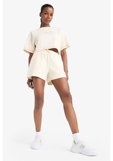 DeFactoFit Standart Fit Sporcu Kısa Paça Basic Düz Şort Z6696AZ25SMBG700