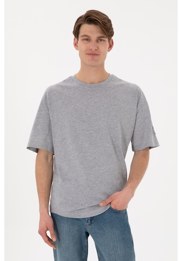 U.S. Polo Assn. Erkek Long Fit Bisiklet Yaka Gri Melanj Basic Tişört 50305988-VR086 U.S. Polo Assn. Erkek Long Fit Bisiklet Yaka Gri Melanj Basic Tişört 50305988-VR086