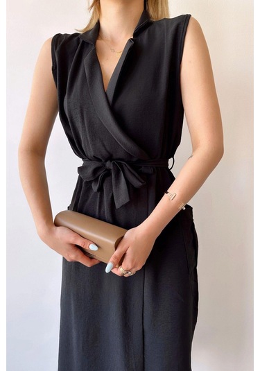 Kadın Siyah Kalın Askılı, Kruvaze Yaka, Düz Desen, Aerobin Yırtmaçlı, Kemerli Midi Elbise Siyah