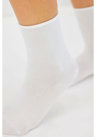 Bambu Kadın Lastiksiz Beyaz Soket Dikişsiz Premium Çorap 3'lü Pkt