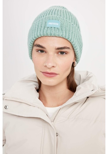 DeFacto Kadın Dokuma Etiketli Kışlık Bere R7539AZ24WNTR315