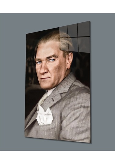 Takım Elbiseli Atatürk Dekoratif Ve Modern Cam Tablo Evlika, Uv Baskılı Ve Temperli, Hediyelik