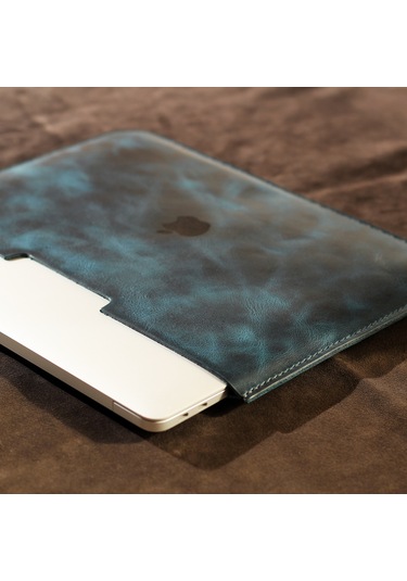 Kişiye Isme Özel Adonis Macbook Air Hakiki Deri Kılıf Mavi