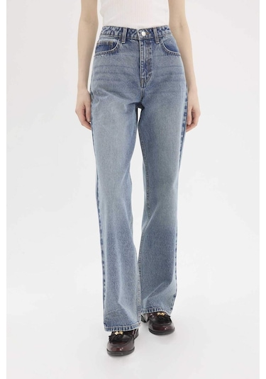 DeFacto Straight Wide Yüksek Bel Geniş Paça Uzun Jean Pantolon D7979AX25SPNM28 DeFacto Straight Wide Yüksek Bel Geniş Paça Uzun Jean Pantolon D7979AX25SPNM28