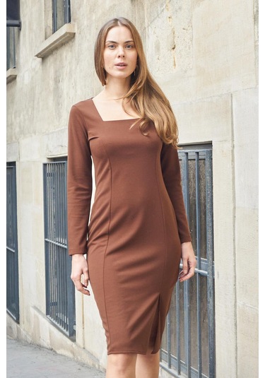 Kadın Likralı Krep Kumaş Kare Yaka Önden Yırtmaçlı Uzun Kol Diz Altı Ofis Elbise-kahve Kahve