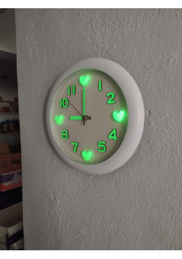 Fosforlu 3d Kalpli Beyaz Küçük 25 Cm Duvar Saati Fosforlu Küpe Zincirli Kolye Seti Beyaz