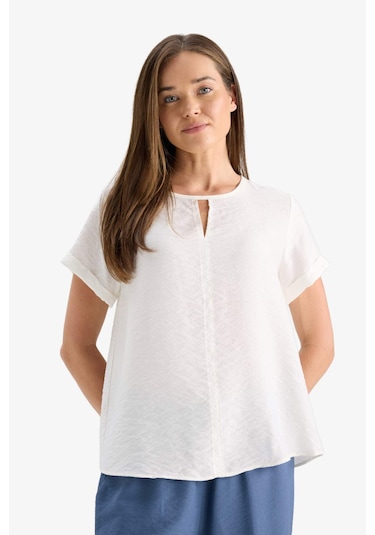 Defacto Regular Fit Yuvarlak Yaka Kısa Kollu Bluz C8831ax25smer105 Ekru