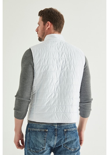 Regular Fit Beyaz Dik Yaka Elyaf Dolgulu Mevsimlik Fermuarlı Yelek Mont 7HF07ORT42611