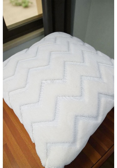 İskandinav Stil Peluş Yumuşak Dokulu Dekoratif Kırlent Kılıfı 2 Li Set 43x43 Cm Krem Zigzag