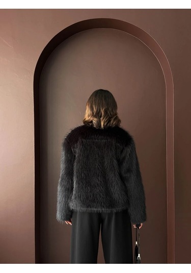 Kadın Vintage Peluş Tüylü Crop Ceket Altın Düğmeli Bisiklet Yaka Kışlık Şık Ceket Siyah