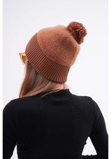 Peluş Ponponlu Bere Kahve