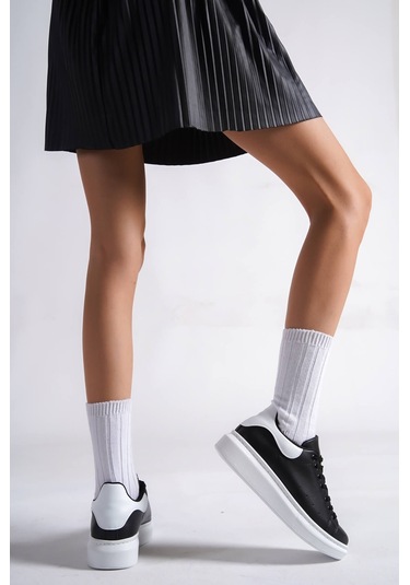 Kocadal Kocadal Samira Beyaz Detaylı Siyah Spor Ayakkabı Muhtelif