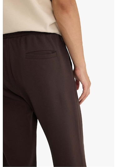 Defacto Regular Fit Beli Bağcıklı Düz Paça Eşofman Altı E7829ax25aubn116 Kahve Defacto Regular Fit Beli Bağcıklı Düz Paça Eşofman Altı E7829ax25aubn116 Kahve