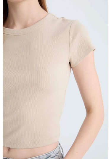 DeFacto Coool Fitted Fitilli Kaşkorse Basic Düz Kısa Kollu Tişört E0287AX25SMBG735