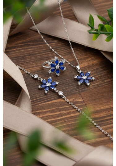 925 Ayar Safir Taşlı Rodyum Lotus Çiçeği 3'lü Gümüş Set Gümüş
