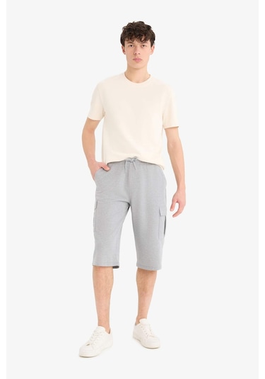 DeFacto Slim Fit Dar Kesim Kargo Cepli Basic Düz Kapri Şort T4693AZ25SMGR210 DeFacto Slim Fit Dar Kesim Kargo Cepli Basic Düz Kapri Şort T4693AZ25SMGR210