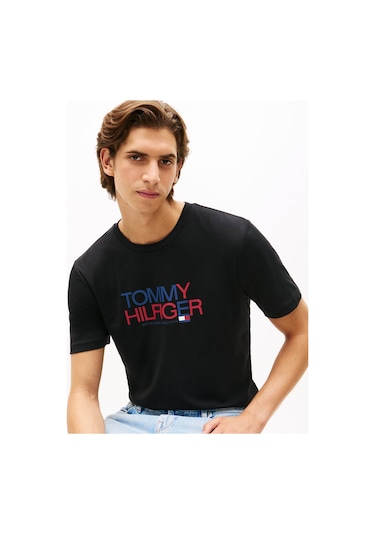 Tommy Hilfiger Mw0mw42369bds Brand Love Big Text Erkek Tişört Siyah Tommy Hilfiger Mw0mw42369bds Brand Love Big Text Erkek Tişört Siyah