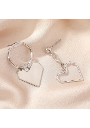 E2112-10 Beyaz K Asimetrik Aşk Aşk Gümüş İğne Küpe Basit Küpe