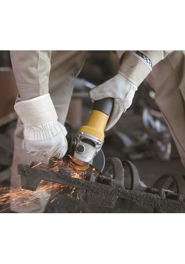 Stanley STGS7115 710 W 115 MM Profesyonel Avuç Taşlama Makinesi