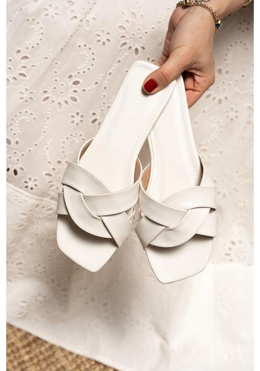 Kaizen Örgü Detaylı Düz Terlik Beyaz