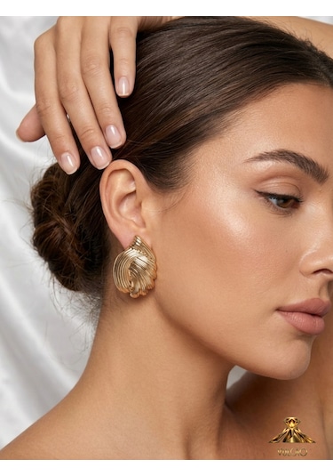 İstiridye Plaka Gold Küpe Altın
