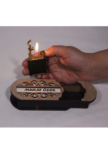 Çakmak Kişiye Özel İsim Yazılı Ve Mdf Tasarım Kutulu No:66