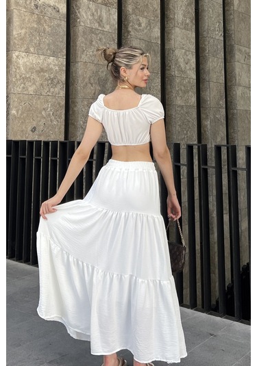 Siyah Pileli Katlı Maxi Etek Beyaz