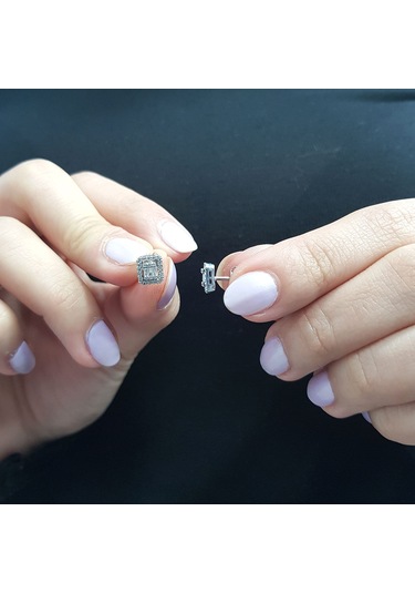 Lova 0,31 Karat Baget Pırlanta Küpe - 3030029