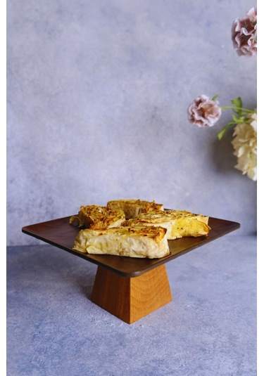 Justwood Ligna Melamin Ahşap Rölyefli 22 Cm Piramit Ayaklı Pasta Tabağı, Servis Tabağı, Sunumluk Koyu Kahverengi