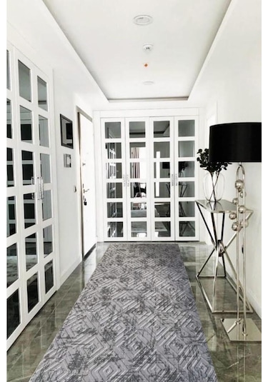 Gri Kaymaz Tabanlı Kesme Yolluk Koridor Mutfak Salon Halısı Süper Kalite