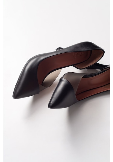 Luvishoes 653 Siyah Cilt Topuklu Kadın Ayakkabı Siyah