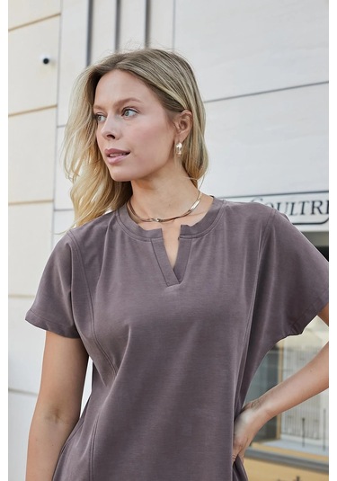 Kadın Modal İpeksi Hafif Esnek Kumaş Geniş Sıfır Yaka Patlı Düşük Omuzlu Yan Cepli Diz Boy Elbise-kahve Kahve Kadın Modal İpeksi Hafif Esnek Kumaş Geniş Sıfır Yaka Patlı Düşük Omuzlu Yan Cepli Diz Boy Elbise-kahve Kahve