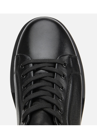 Hotiç Erkek Deri Siyah Kalın Tabanlı Spor Ayakkabı 02ayh314140a100 02ayh314140a100 Siyah Hotiç Erkek Deri Siyah Kalın Tabanlı Spor Ayakkabı 02ayh314140a100 02ayh314140a100 Siyah