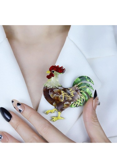 Blucome Özel El Yapımı Canlı Akrilik Büyük Kuyruk Horoz Horoz Broş Kadınlar Için Tasarımcı Unisex Tavuk Parti Ofis Broş Pins Yeşil