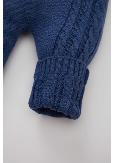 Defacto Erkek Bebek 2'li Takım Uzun Kollu Nakış Bisiklet Yaka Triko Kazak Ayarlanabilir Askılı Örgü Desenli Triko Salopet C9592A524AUBE341 Mavi