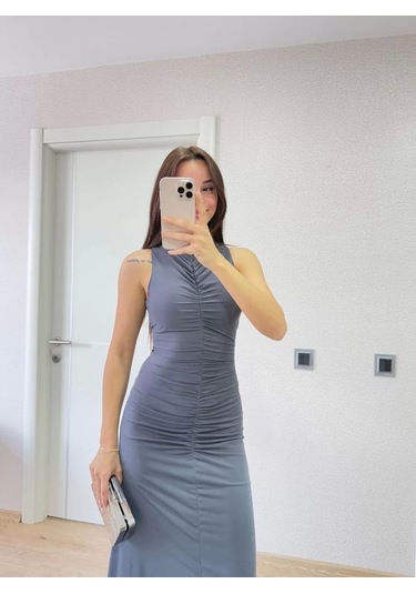 Bürümcük Kumaşlı İçi Astarlı Üzgülü Kolsuz Büzgülü Uzun Elbise - Füme Füme