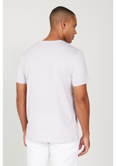 Ac&Co / Altınyıldız Classics Slim Fit Bisiklet Yaka Kısa Kol Pamuklu Erkek Tişört - Lila Ac&Co / Altınyıldız Classics Slim Fit Bisiklet Yaka Kısa Kol Pamuklu Erkek Tişört - Lila