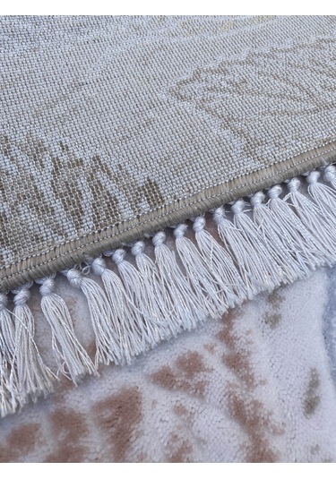 Yaprak Desenli Renkli Halı 150x160 Saçaklı Akrilik Kesme Halı