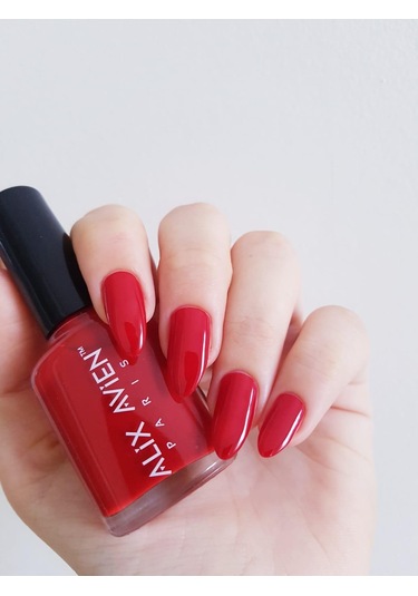 Alix Avien Kan Kırmızı Oje 15 Yüksek Pigmentli Uzun Süreli Kalıcılık Hızlı Kuruma Nail Lacquer 15
