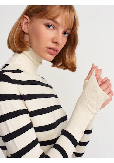 Dilvin Balıkçı Yaka Çizgili Droplu Kazak Krem 001