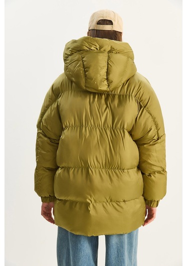 Shade Kadın Kapüşonlu Oversize Yarasa Kol Şişme Mont 60283686 - Yeşil