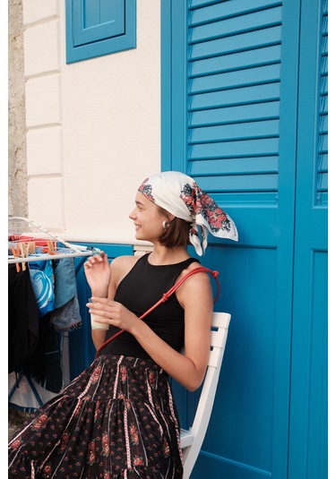 Saten Desenli Fular Dahlıa Dahlıa