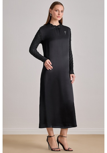 Dökümlü Siyah Saten Elbise Siyah