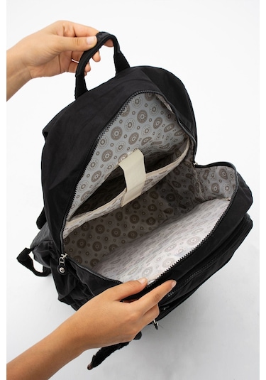 Ultra Hafif Çok Cepli Su Geçirmez Okul Çantası Laptop, Notebook, Okul, Spor, Seyahat Siyah 571-11b-12 Siyah