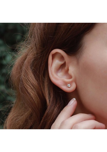 Starlıght Diamond Tek Taş Round Kesim Gold Kaplama Küpe Gümüş