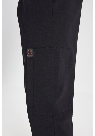 Wrangler Regular Fit Normal Kesim Siyah Sweatpant Eşofman Altı W242735001 Siyah