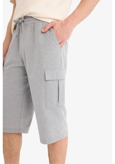 DeFacto Slim Fit Dar Kesim Kargo Cepli Basic Düz Kapri Şort T4693AZ25SMGR210