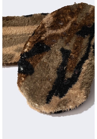 DeFacto Erkek Düz Taban Pelüş Ev Patiği D5189AX24WNKH320