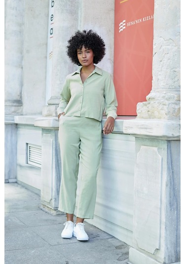 Kadın Likrasız Modal Kumaş Uzun Kol Hafif Kısa Gömlek-yağ Yeşili YAĞ YEŞİLİ
