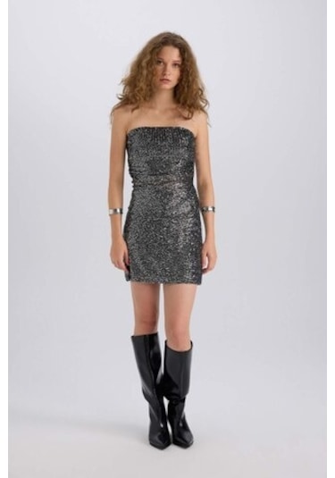 DeFacto A Form Yüksek Bel Payetli Kumaş Mini Etek E1711AX24WNBK81 Siyah DeFacto A Form Yüksek Bel Payetli Kumaş Mini Etek E1711AX24WNBK81 Siyah